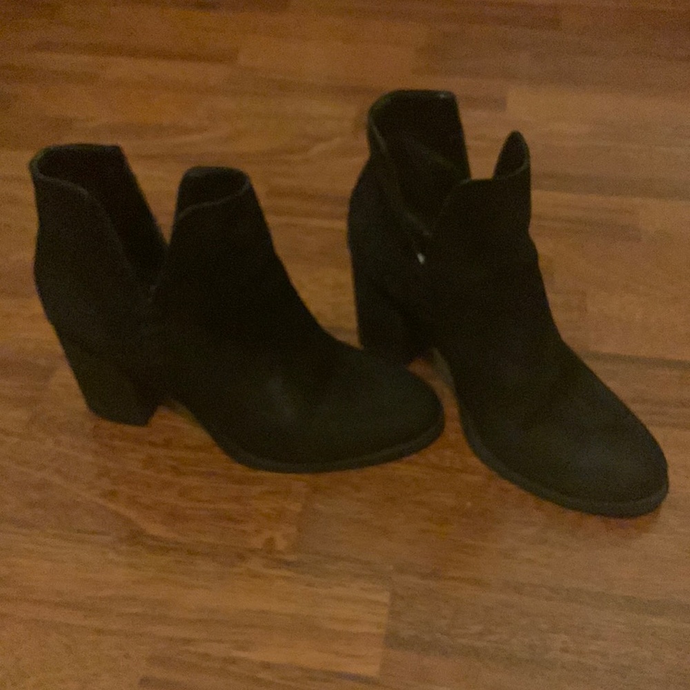Good condition Steve Madden booties